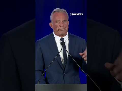 Robert F. Kennedy, Jr. suspends his 2024 presidential campaign and throws his support behind Trump