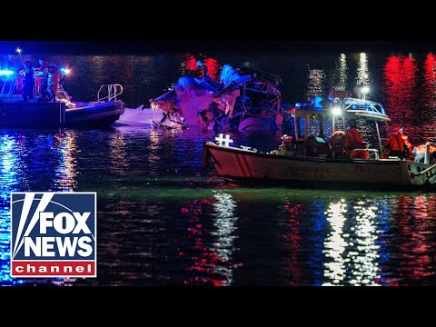 Authorities give update on midair collision near Reagan National Airport