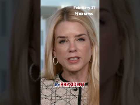 Bondi called out for STUNNING reversal on Epstein files #shorts #foxnews #news #us #doj #politics 7 Bondi called out for STUNNING reversal on Epstein files #shorts #foxnews #news #us #doj #politics