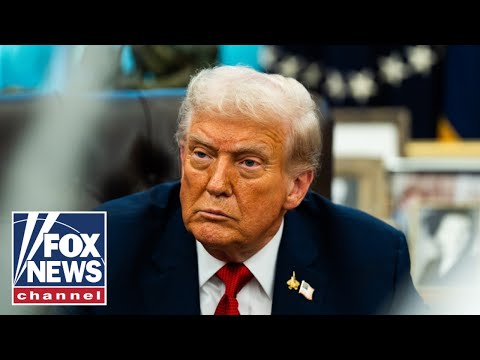 Trump makes an announcement from the Oval Office 2 Trump makes an announcement from the Oval Office