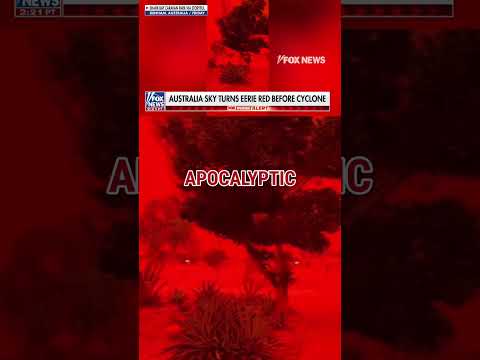 SEE IT: Australia sky turns red before cyclone #foxnews #news #shorts #australia #weather