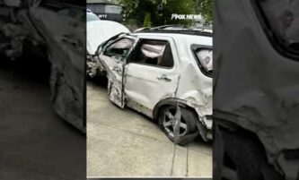 Oregon burglary suspect ends police police chase with VIOLENT crash #shorts #us #police #policechase