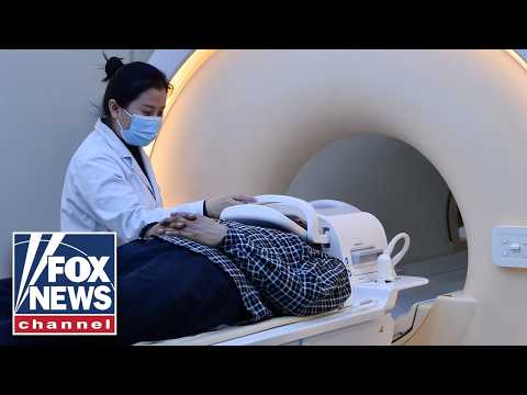 Parkinson's patient's tremors VANISH within minutes of GROUNDBREAKING treatment